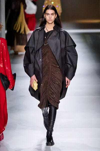Look 55